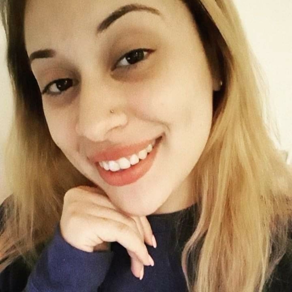 Meet your Posher, Cici - Picture 1 of 4